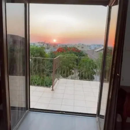 בית אירוח Palm Balcony *